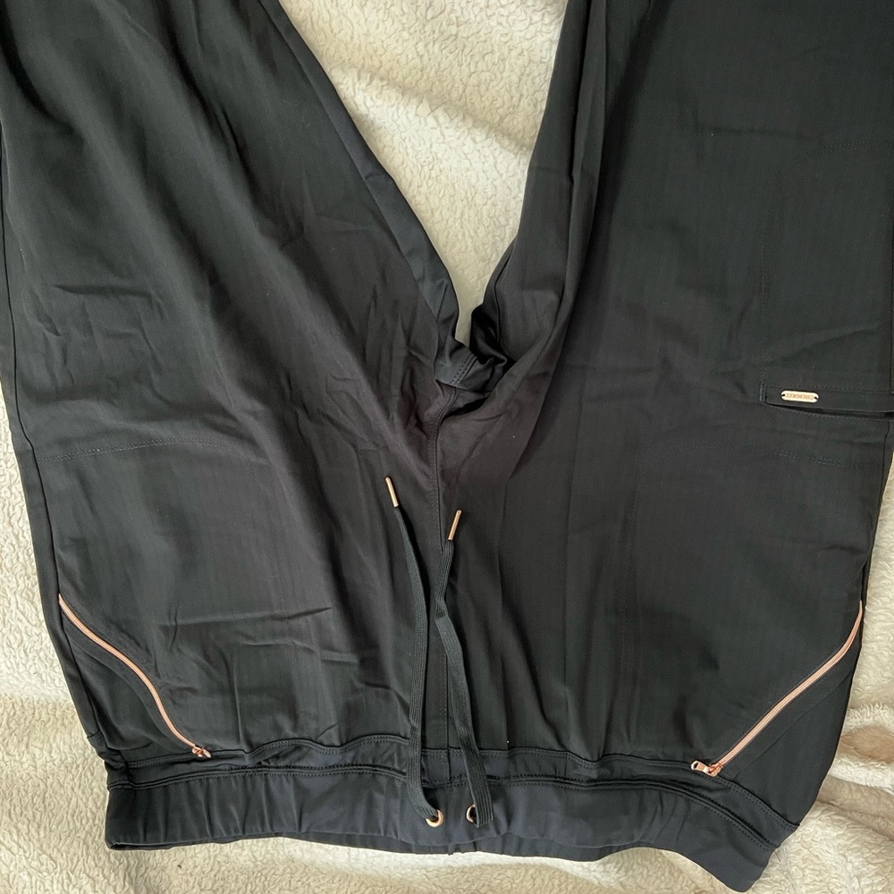 Black Cherokee statement pants